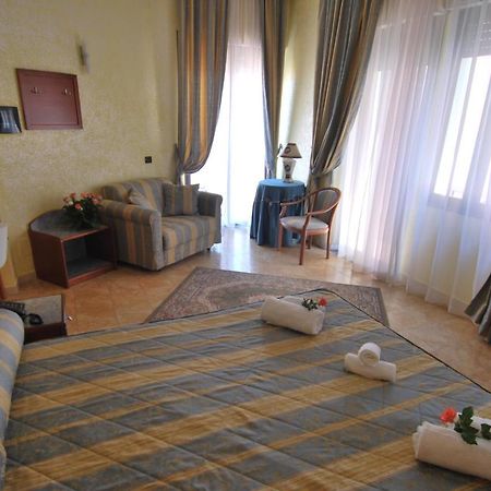 Hotel San Giuseppe - Cityhotel Catanzaro Kültér fotó