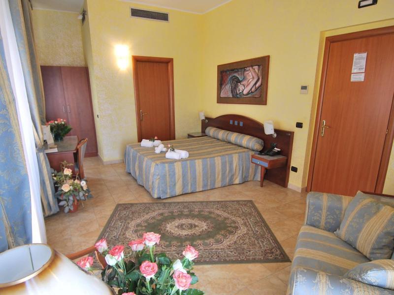 Hotel San Giuseppe - Cityhotel Catanzaro Kültér fotó