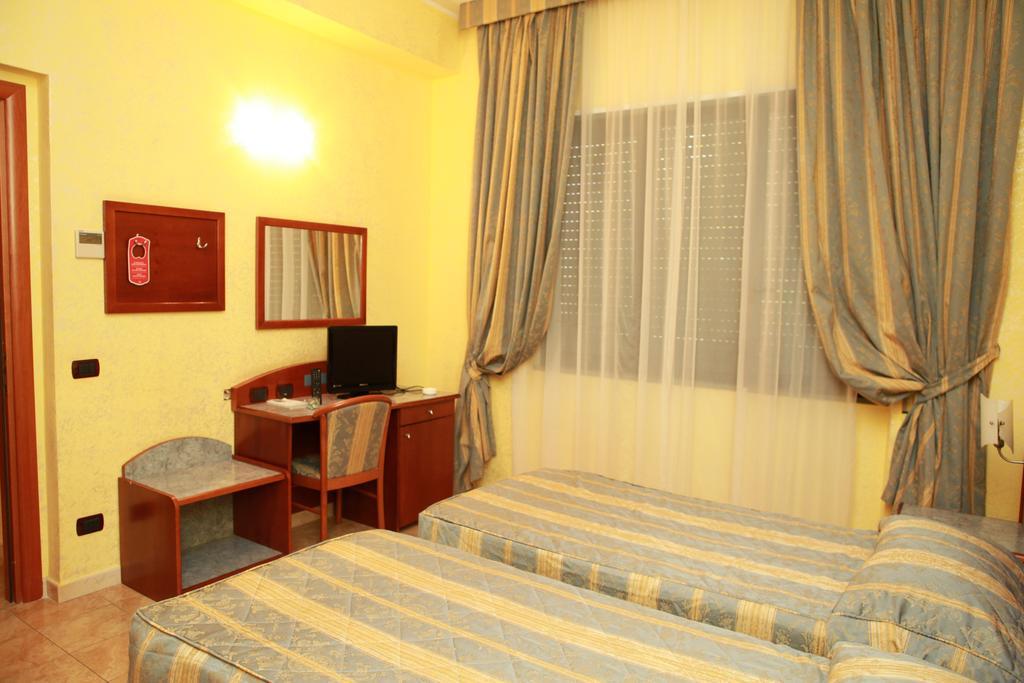 Hotel San Giuseppe - Cityhotel Catanzaro Kültér fotó