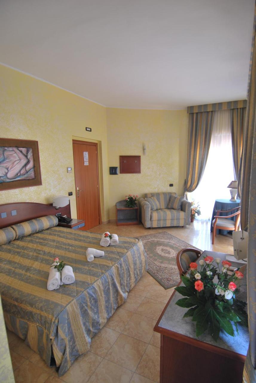 Hotel San Giuseppe - Cityhotel Catanzaro Kültér fotó